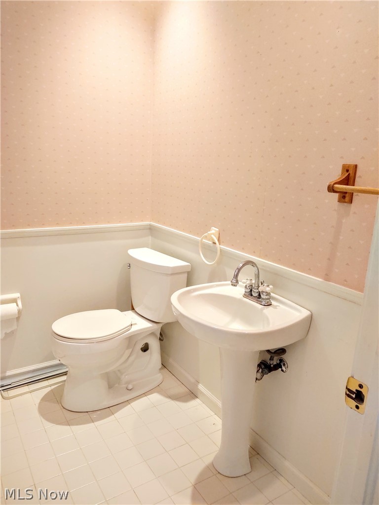 3400 Boston Road Brunswick, OH 44212 - Photo 15 of 24 Master Bedroom half bath