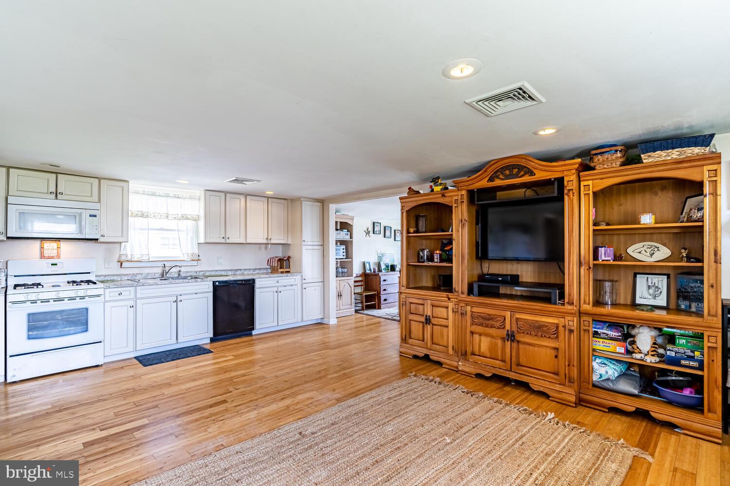 370 Dock Road West Creek, NJ 08092 - Photo 15 of 29 Gallery Image 15