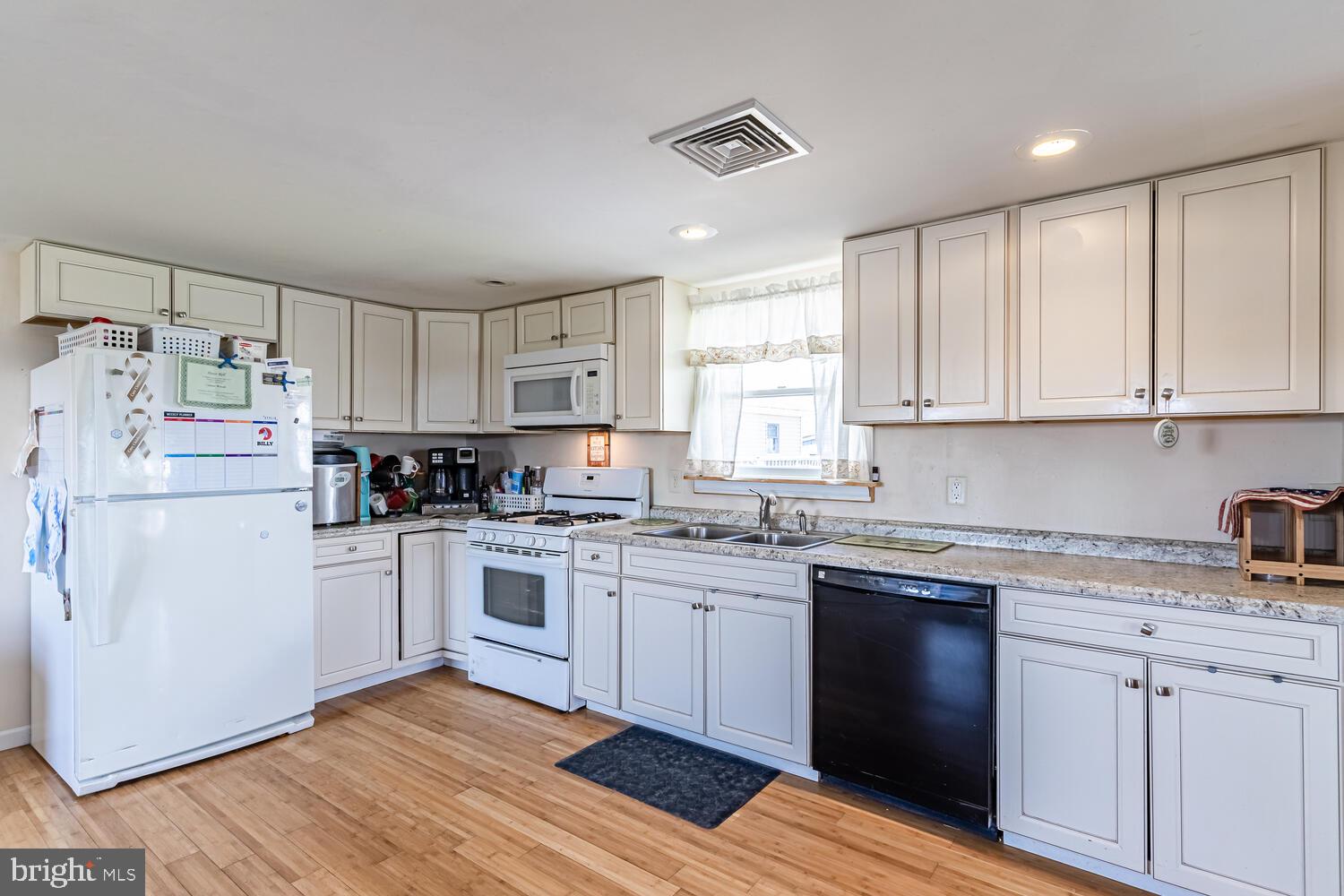370 Dock Road West Creek, NJ 08092 - Photo 17 of 29 Gallery Image 17