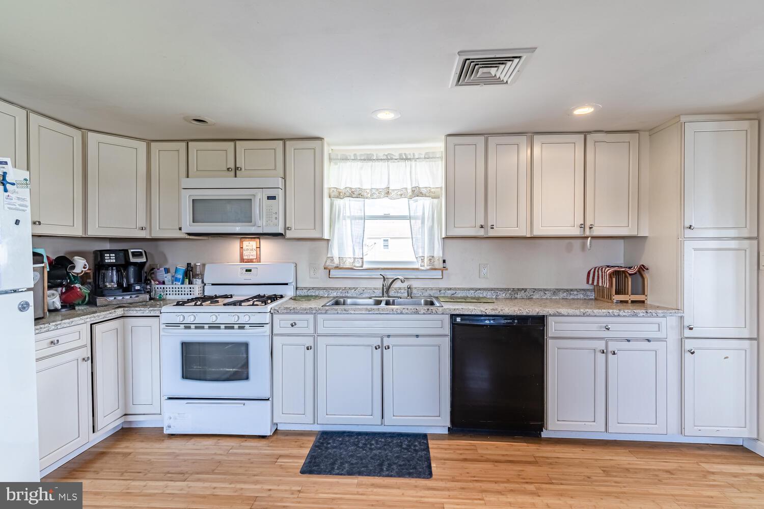 370 Dock Road West Creek, NJ 08092 - Photo 18 of 29 Gallery Image 18