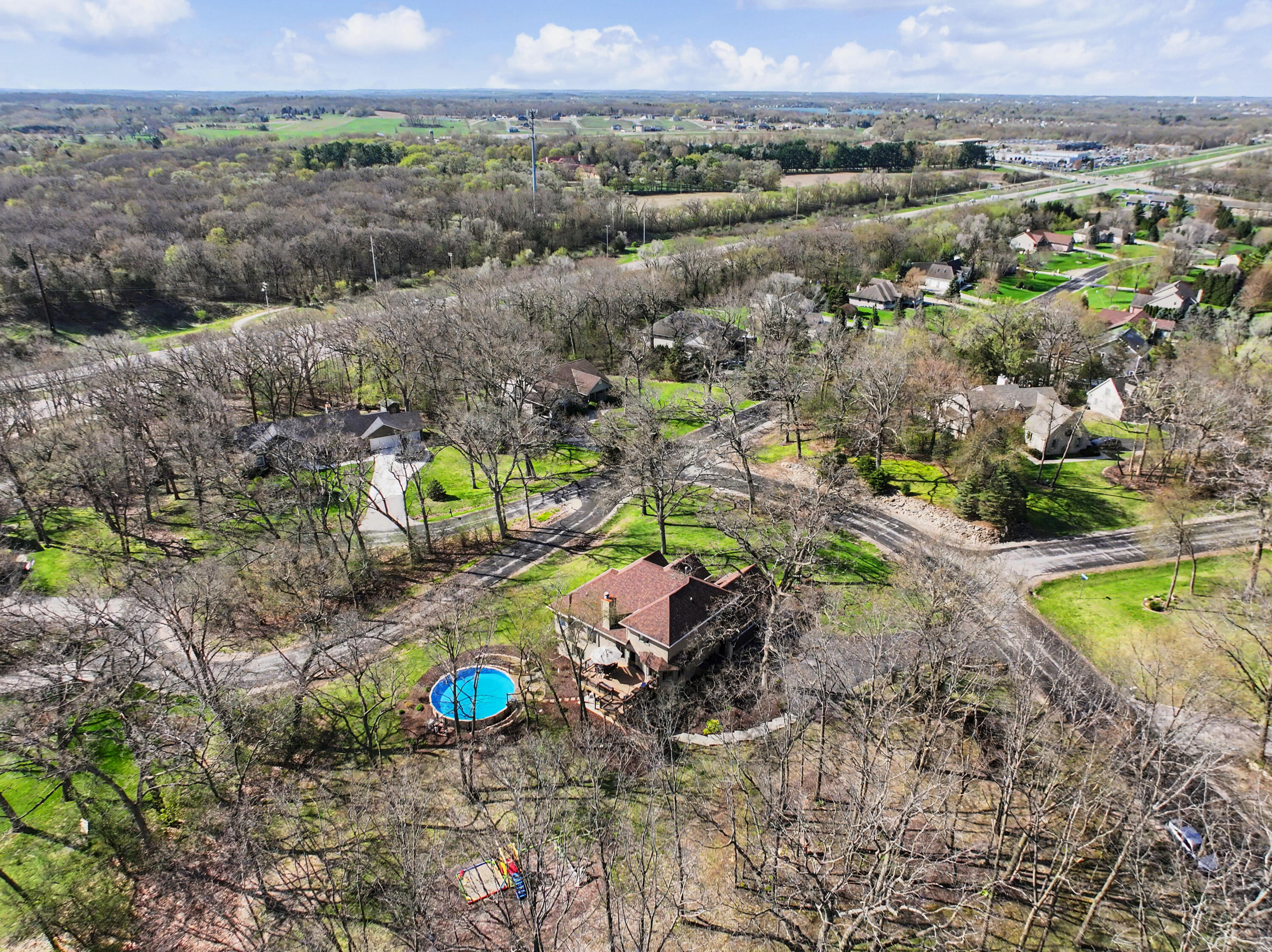 225 Ridge Line Road Rochester, WI 53105 - Photo 55 of 60 DJI_20260421062828_0009_D