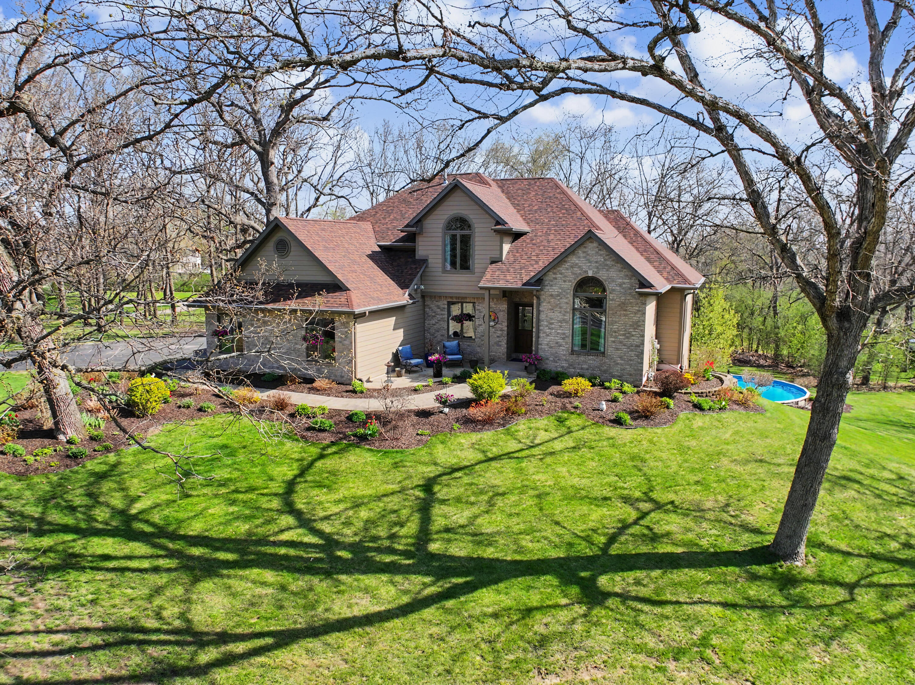 225 Ridge Line Road Rochester, WI 53105 - Photo 58 of 60 DJI_20260421064104_0031_D