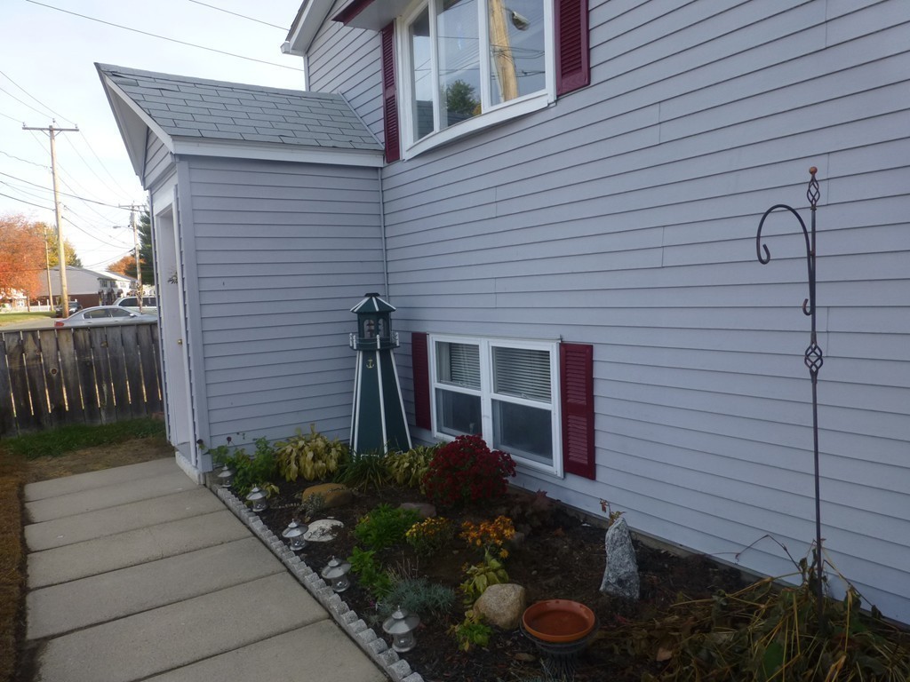 449 Old Field Road Chicopee, MA 01013 - Photo 16 of 26 Gallery Image 16