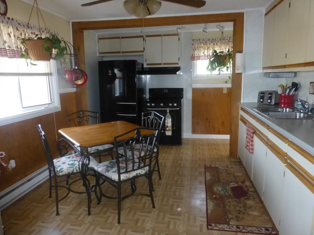 449 Old Field Road Chicopee, MA 01013 - Photo 7 of 26 Gallery Image 7