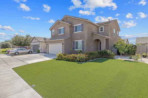 $495,000 | 3043 Parks Avenue, Tulare, CA 93274