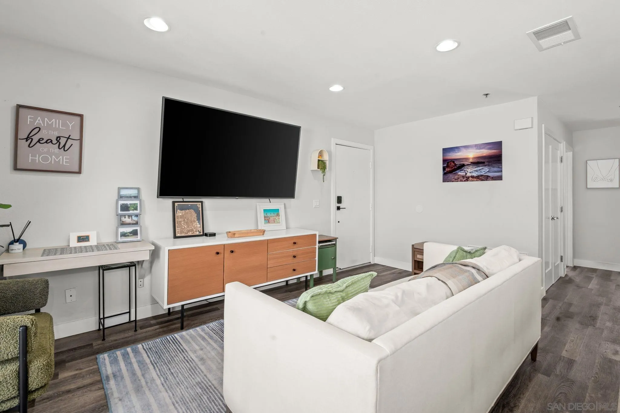 103 Mangano Circle Encinitas, CA 92024 - Photo 4 of 24