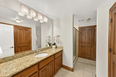 $2,775,000 | 3277 North Canterbury Lane, Summit, WI 53066
