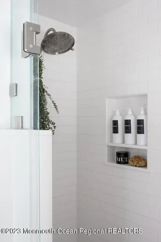 $5,000 | 76 Bridge Avenue, Unit REAR COTTAGE, Point Pleasant Beach, NJ 08742