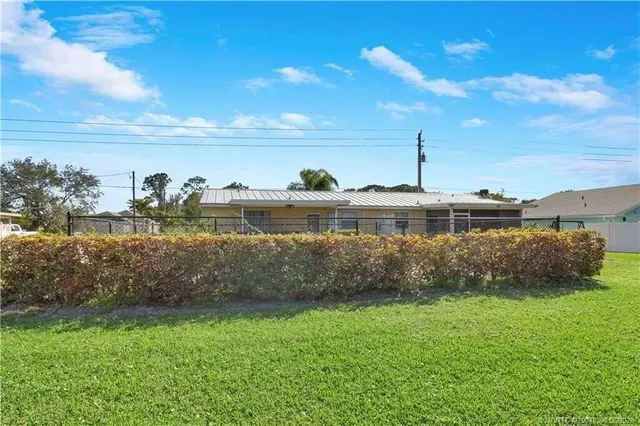 $2,800 | 2777 Southeast Normand Street, Stuart, FL 34997