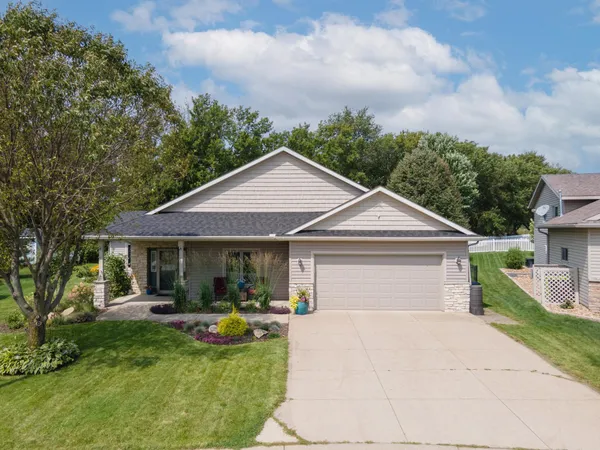 $437,000 | 255 Golden Bear Lane, Zumbrota, MN 55992