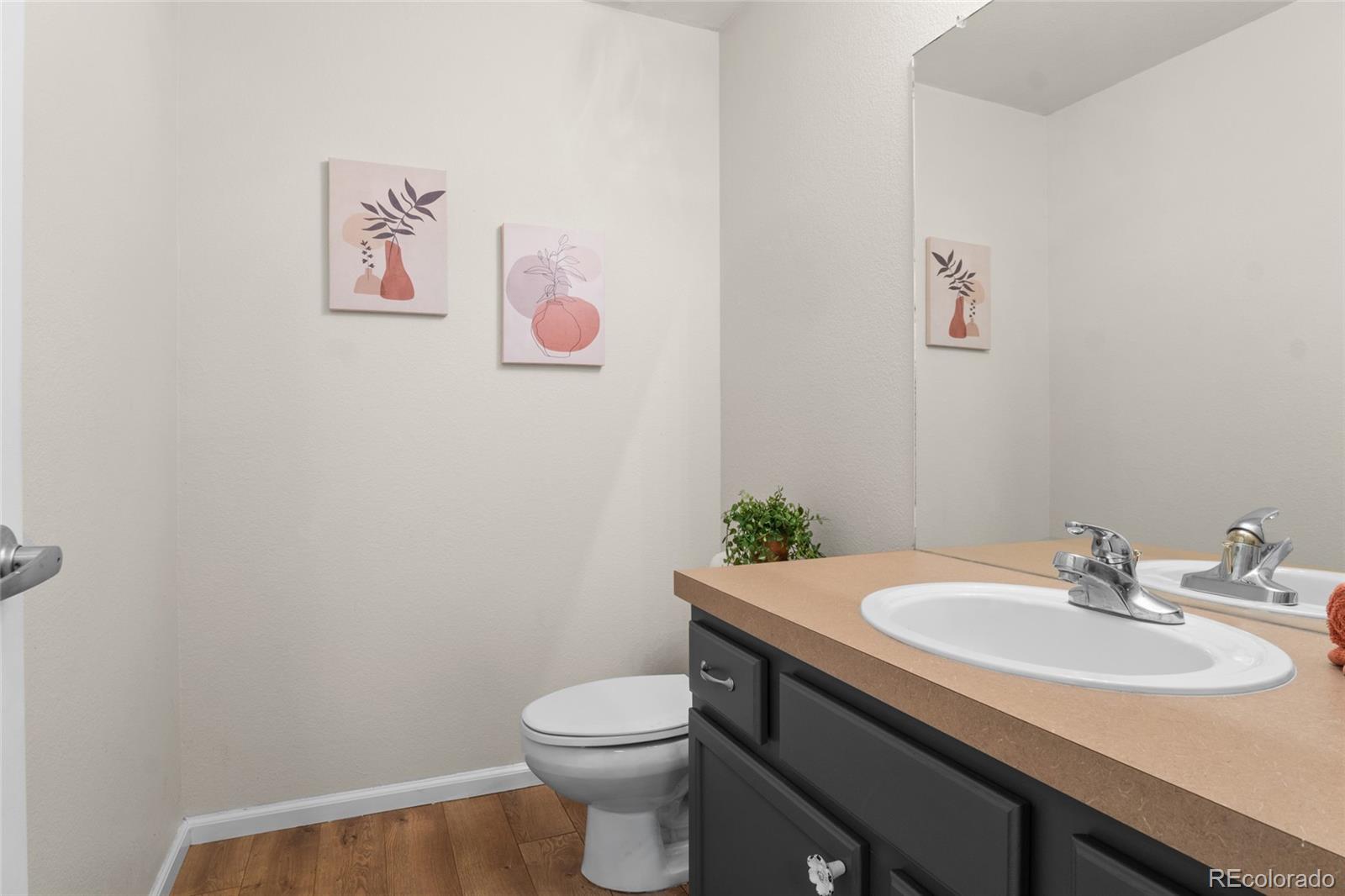 1435 South Chambers Road, Unit 102 Aurora, CO 80017 - Photo 15 of 38