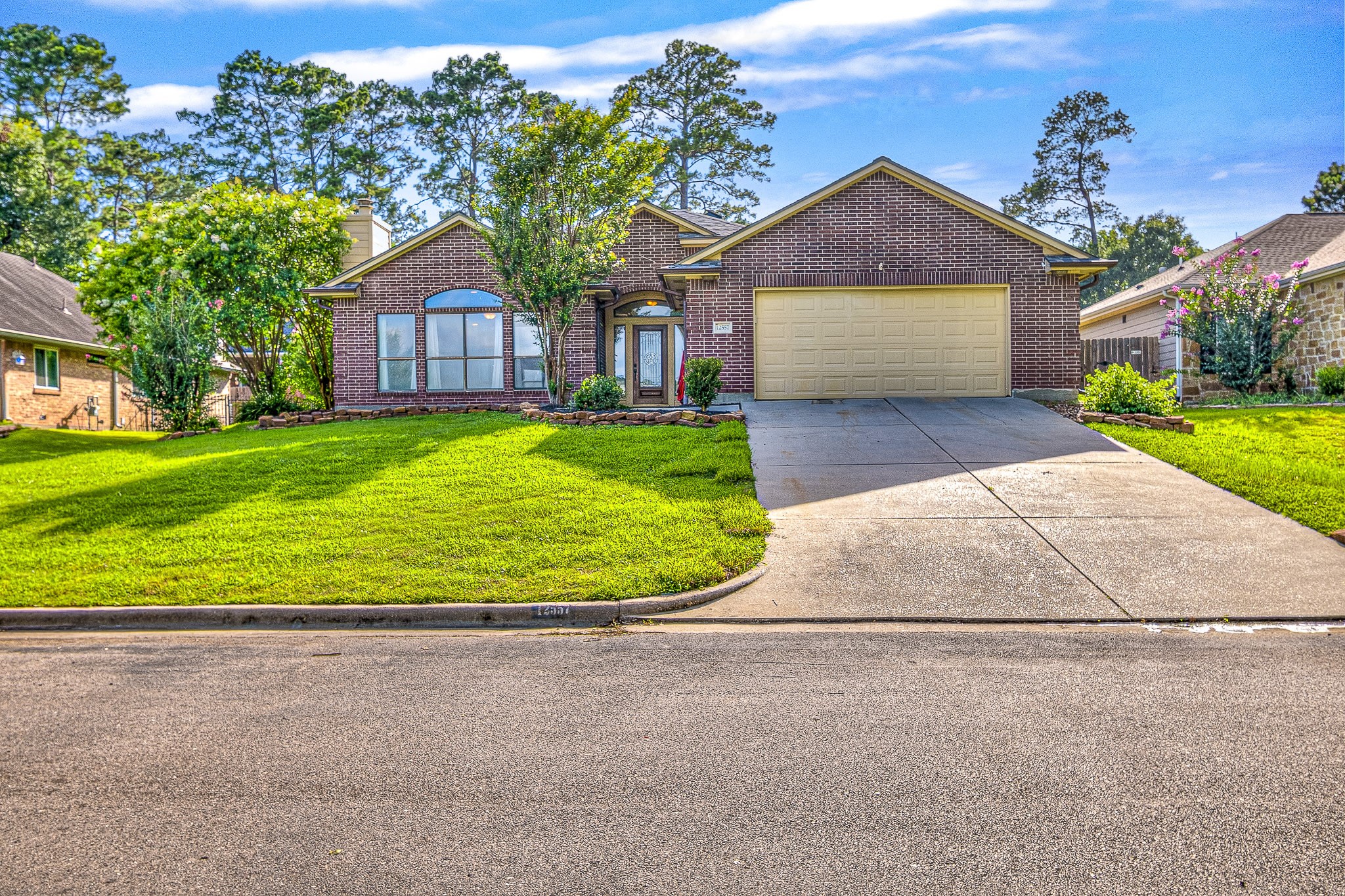 12557 Marina Loop Willis, TX 77318 - Photo 2 of 36