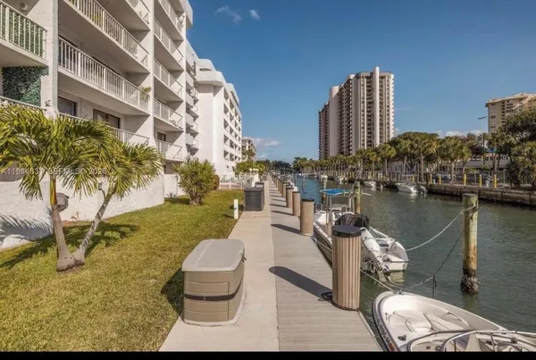 $229,000 | 1650 Northeast 115th Street, Unit 103, Miami, FL 33181