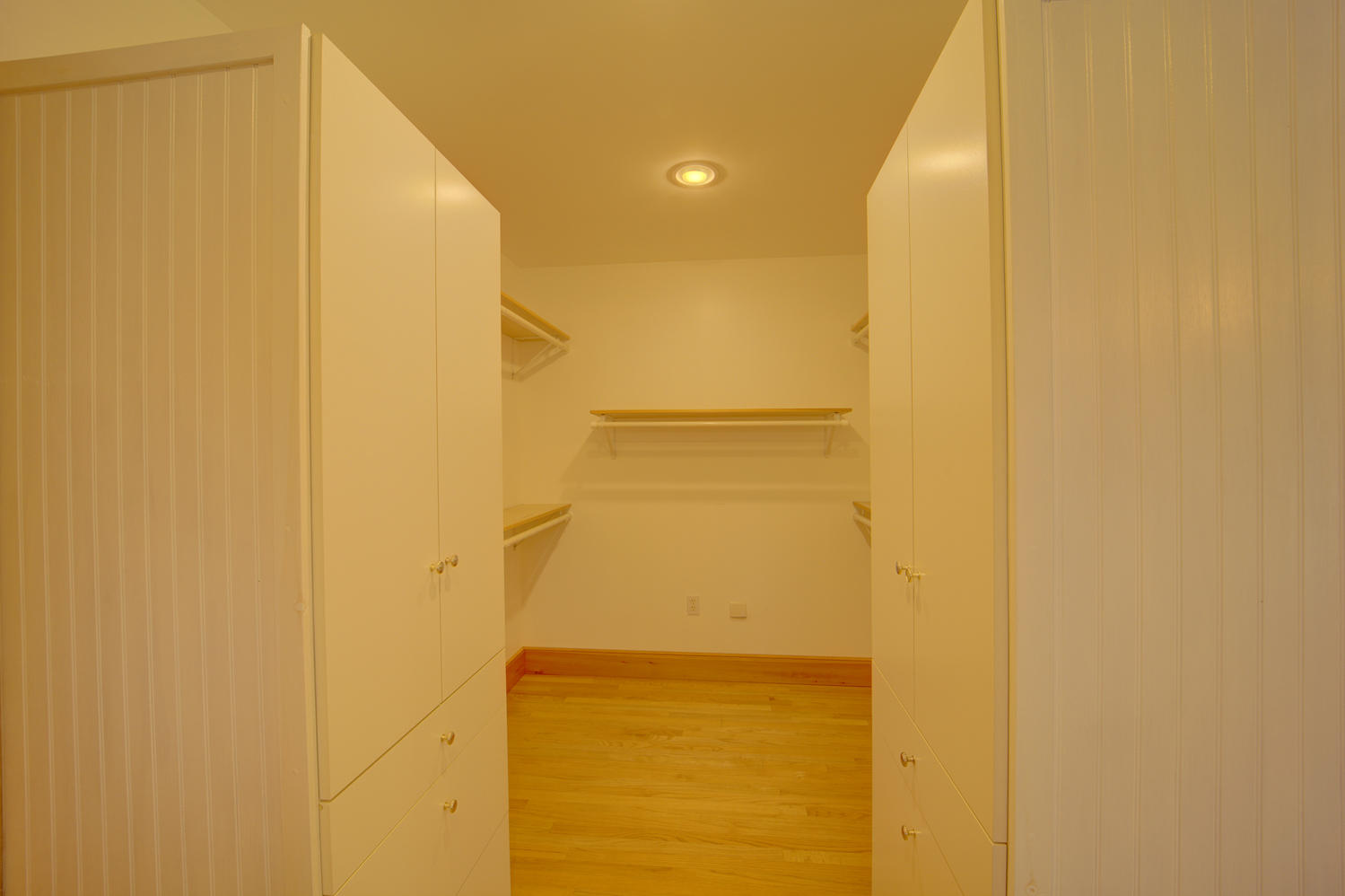 424 Flye Point Road Brooklin, ME 04616 - Photo 31 of 78 Master Bedroom Walk in Closet 2
