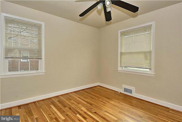 5307 Atlee Place Springfield, VA 22151 - Photo 14 of 30 Bedroom