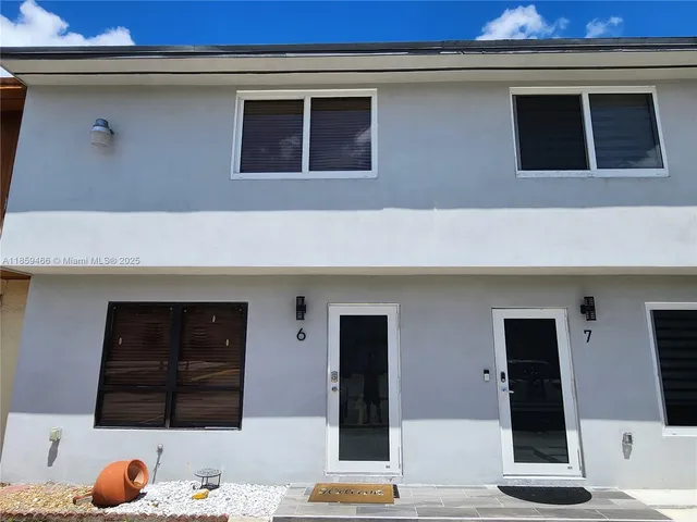 $405,000 | 8360 Northwest 8th Street, Unit 62, Miami, FL 33126