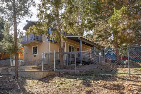 $329,000 | 188 Imperial Avenue, Sugarloaf, CA 92386