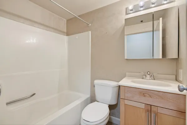 $248,000 | 148 Breakwater Drive, Unit 201, South Portland, ME 04106
