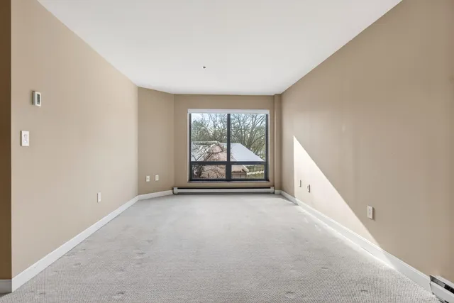 $250,000 | 148 Breakwater Drive, Unit 201, South Portland, ME 04106