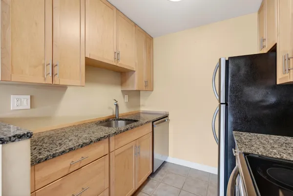 $248,000 | 148 Breakwater Drive, Unit 201, South Portland, ME 04106
