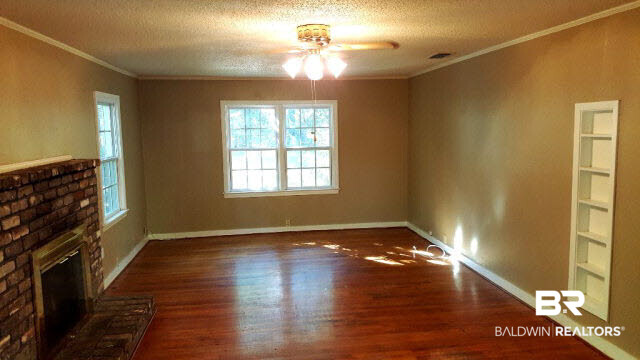 3957 South Rainbow Drive Mobile, AL 36693 - Photo 6 of 6 Living Room