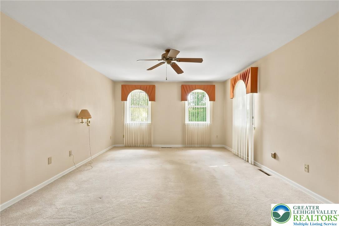 613 East Macada Road Bethlehem, PA 18017 - Photo 20 of 52