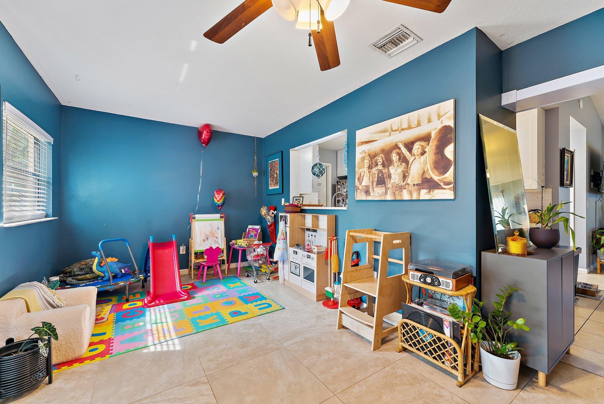 1918 Wheeler Road North Palm Beach, FL 33408 - Photo 15 of 38 014-1918WheelerRd-NorthPalmBeach-FL-3340