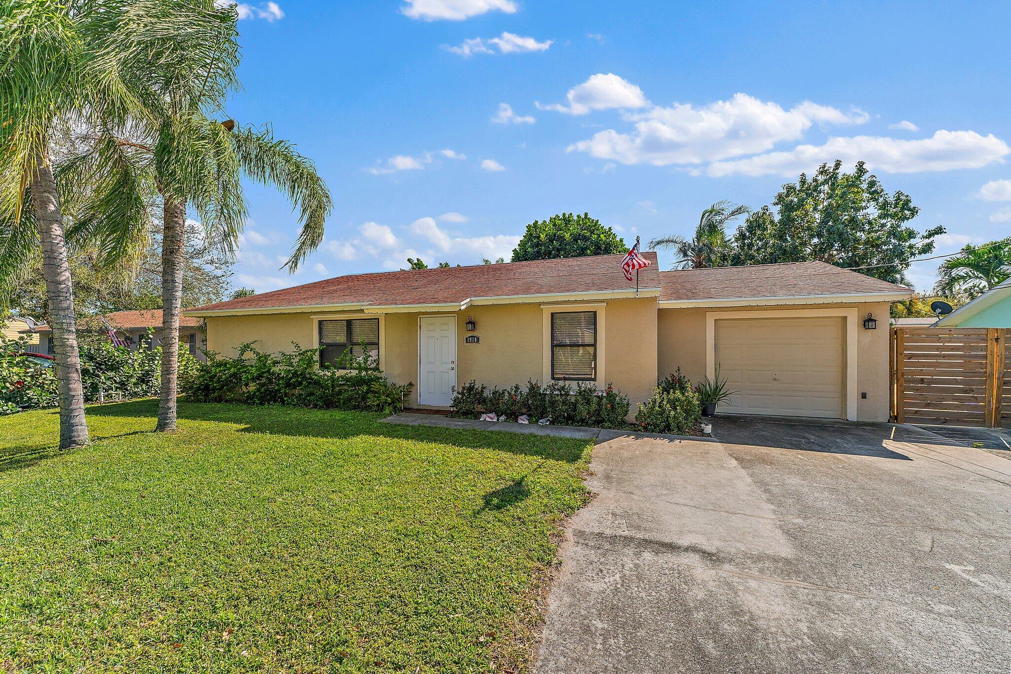 1918 Wheeler Road North Palm Beach, FL 33408 - Photo 3 of 38 002-1918WheelerRd-NorthPalmBeach-FL-3340
