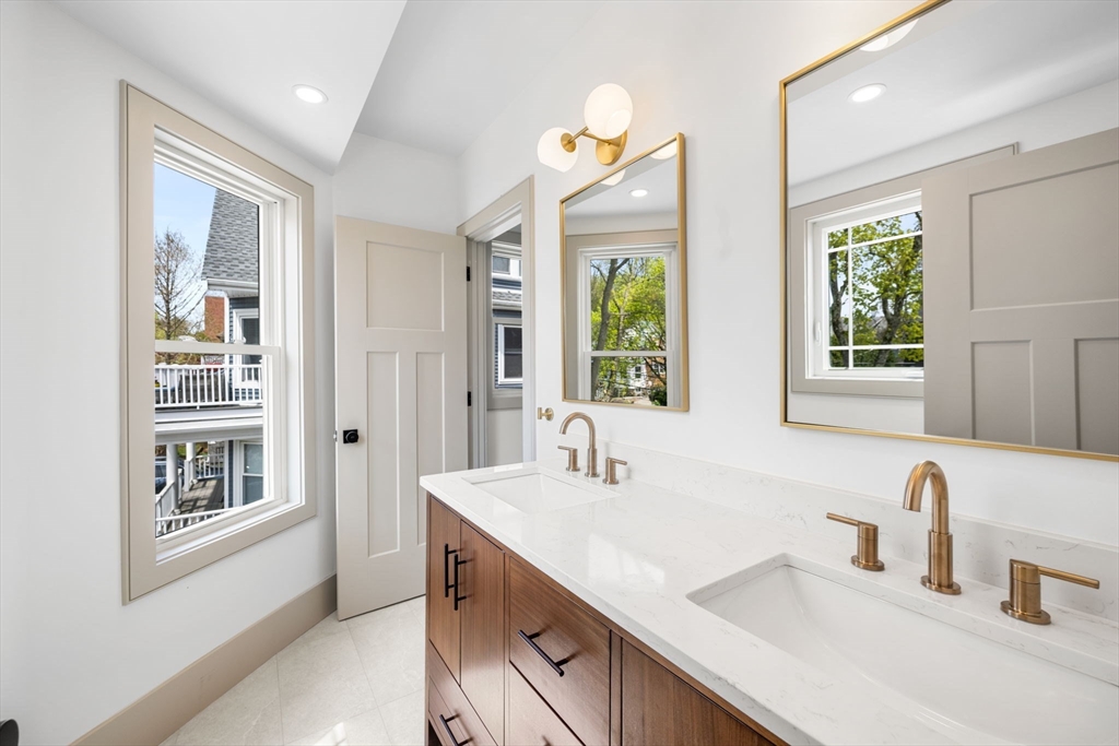 26 Hopkins Road, Unit 26 Arlington, MA 02476 - Photo 12 of 19 Gallery Image 12