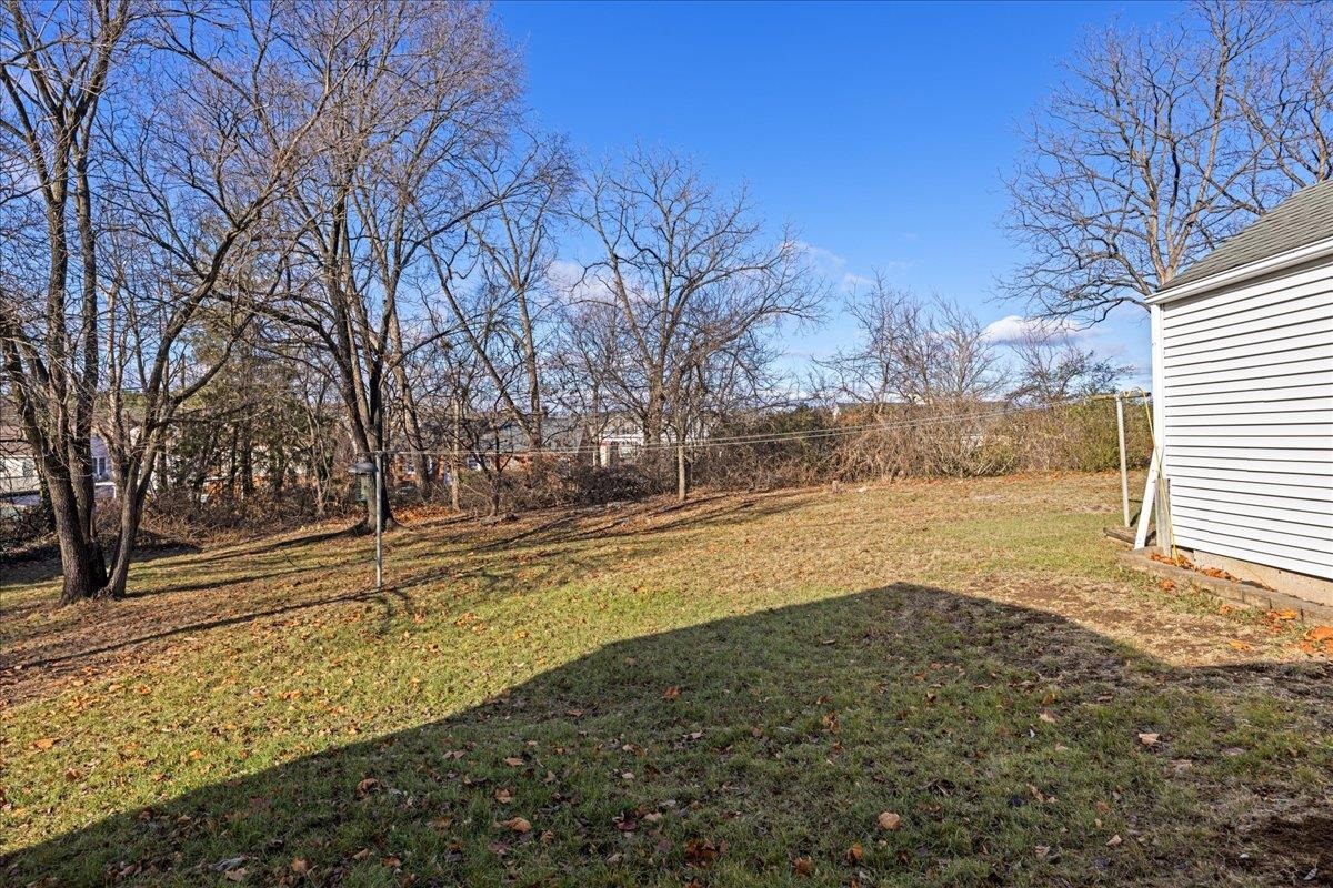 1439 Bluestone Street Harrisonburg, VA 22801 - Photo 33 of 34 a view of yard covered with snow in front of house