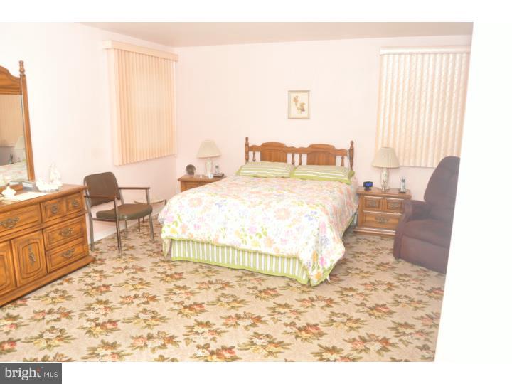 8901 Blue Grass Road Philadelphia, PA 19152 - Photo 12 of 21 Gallery Image 12