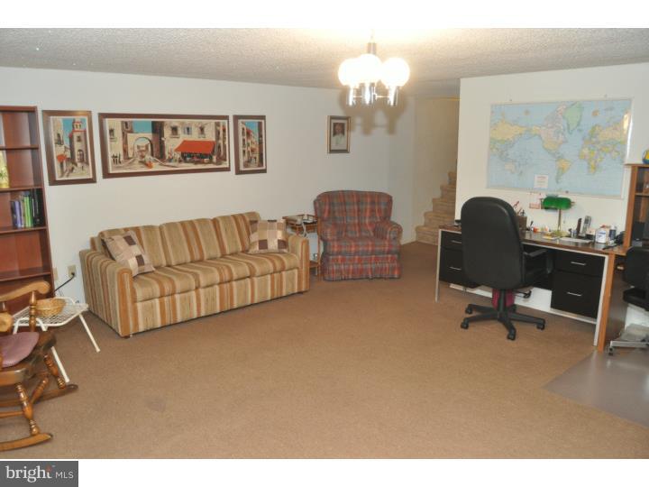8901 Blue Grass Road Philadelphia, PA 19152 - Photo 17 of 21 Gallery Image 17