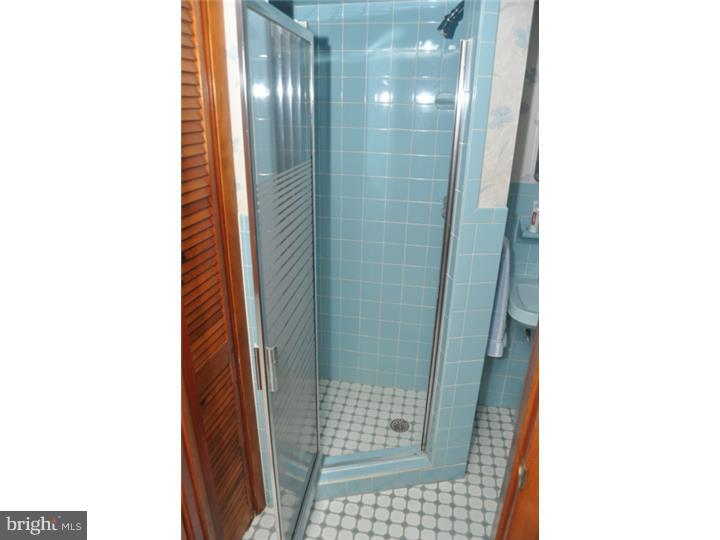 8901 Blue Grass Road Philadelphia, PA 19152 - Photo 18 of 21 Gallery Image 18