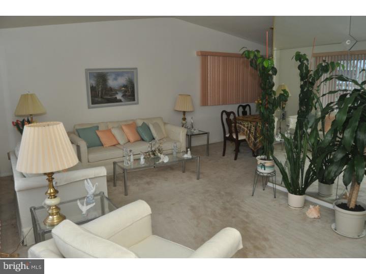 8901 Blue Grass Road Philadelphia, PA 19152 - Photo 6 of 21 Gallery Image 6