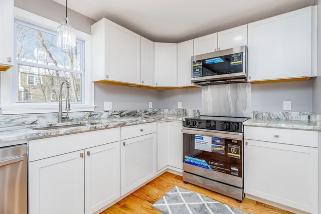 $539,800 | 161 11th Street, Leominster, MA 01453