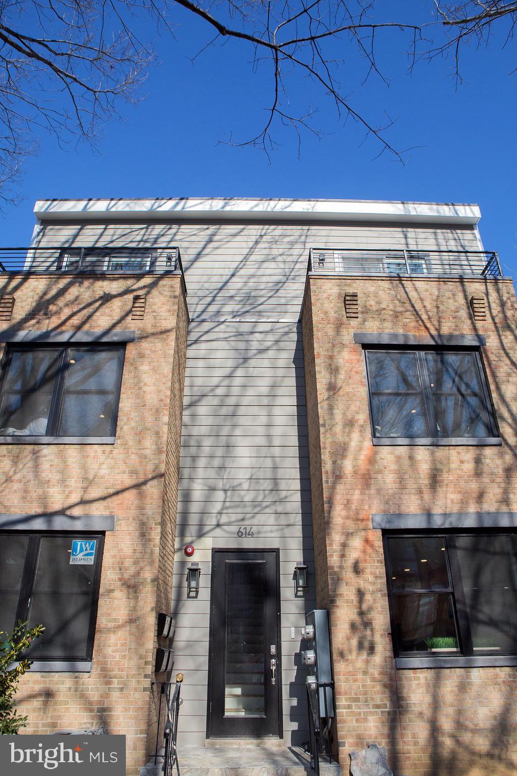 614 I Street Northeast, Unit 2 Washington, DC 20002 - Photo 40 of 48 614 I St, NE Entrance
