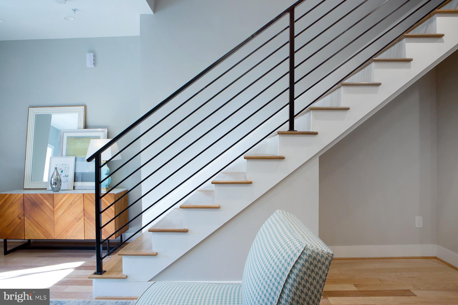 614 I Street Northeast, Unit 2 Washington, DC 20002 - Photo 4 of 48 Stars Going up to Second, sleeping floor