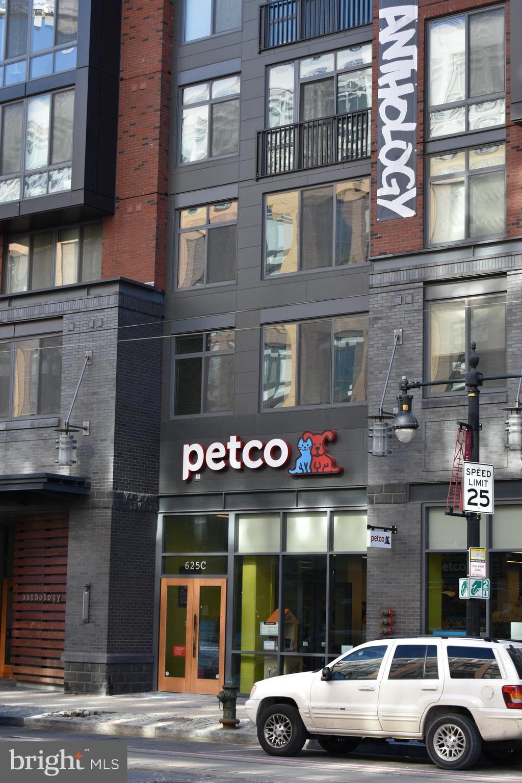 614 I Street Northeast, Unit 2 Washington, DC 20002 - Photo 47 of 48 Local Store