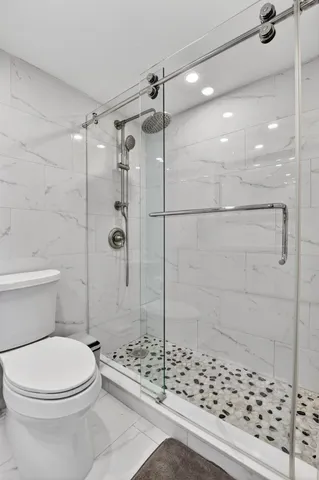 $289,000 | 5700 Northwest 2nd Avenue, Unit 711, Boca Raton, FL 33487