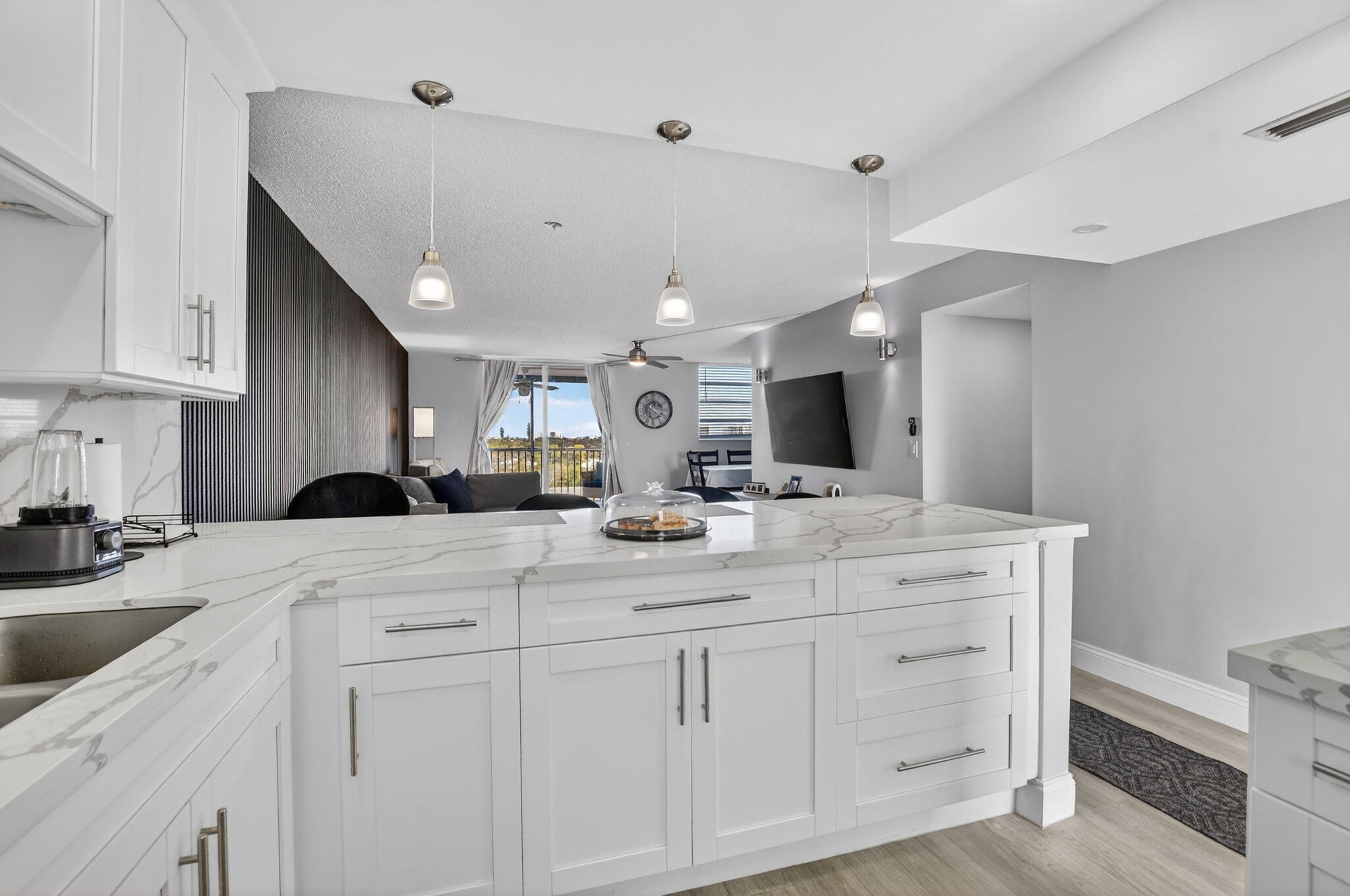 5700 Northwest 2nd Avenue, Unit 711 Boca Raton, FL 33487 - Photo 4 of 34 8-web-or-mls-DSC_5013