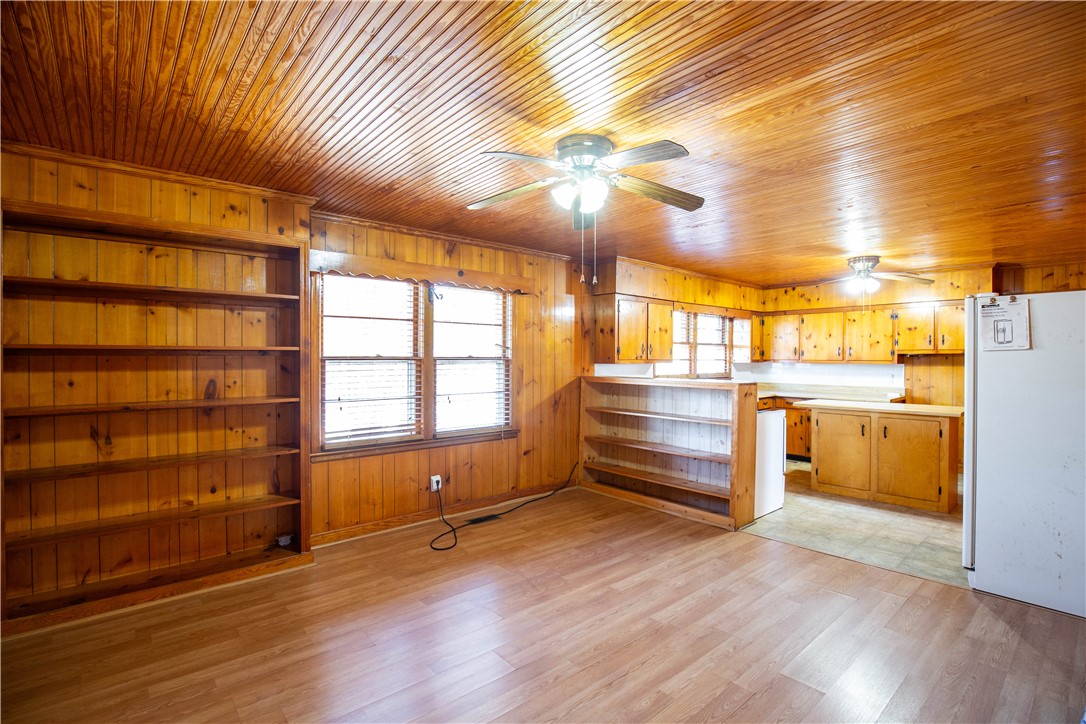 1218 Friendship Road Seneca, SC 29678 - Photo 14 of 31