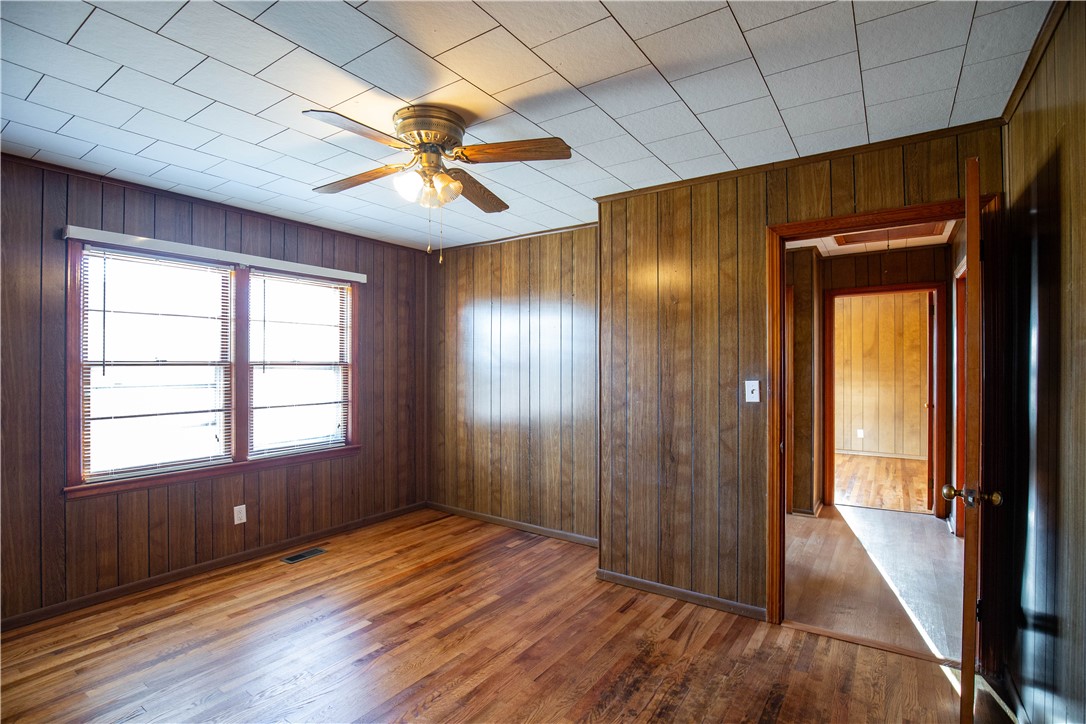 1218 Friendship Road Seneca, SC 29678 - Photo 17 of 31