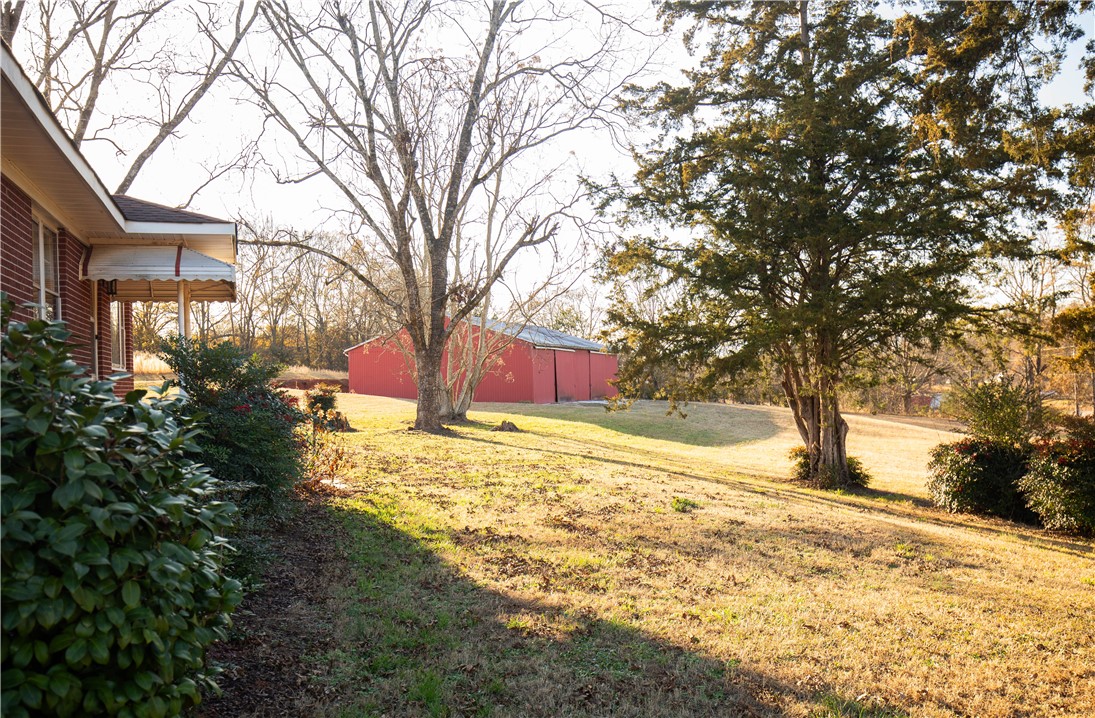 1218 Friendship Road Seneca, SC 29678 - Photo 5 of 31