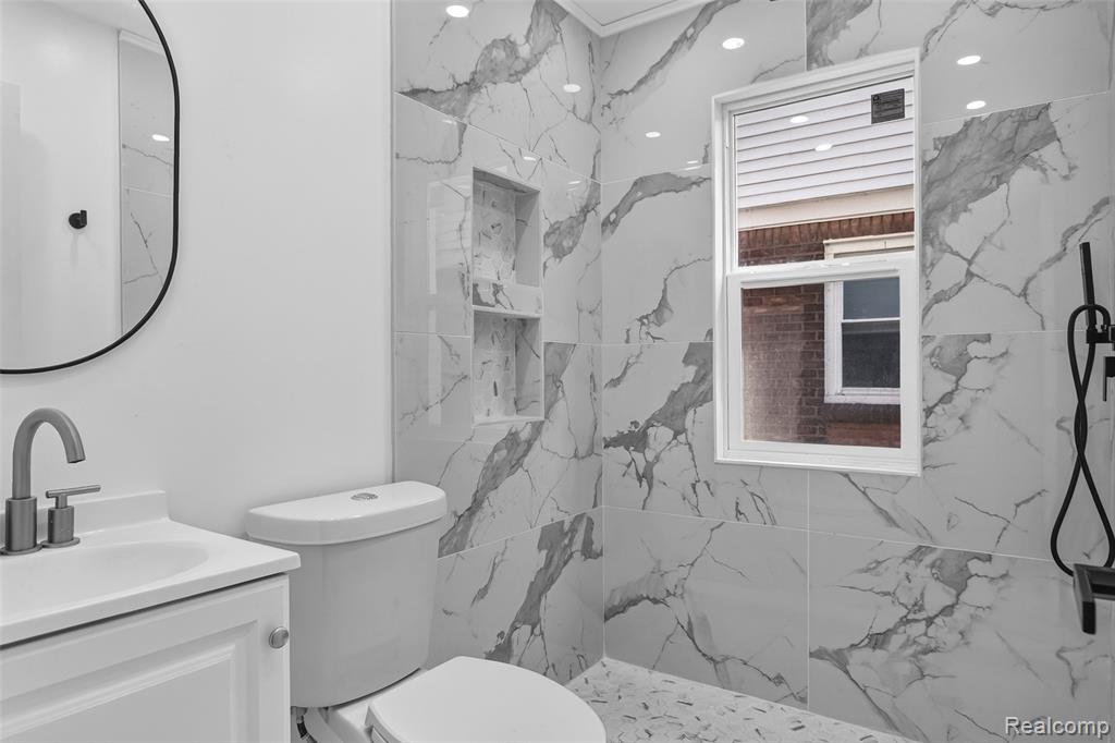 16883 Santa Rosa Drive Detroit, MI 48221 - Photo 22 of 44