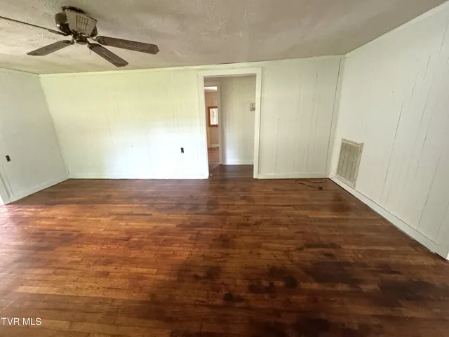 $135,000 | 142 Sheryl Turner Road, Big Stone Gap, VA 24219