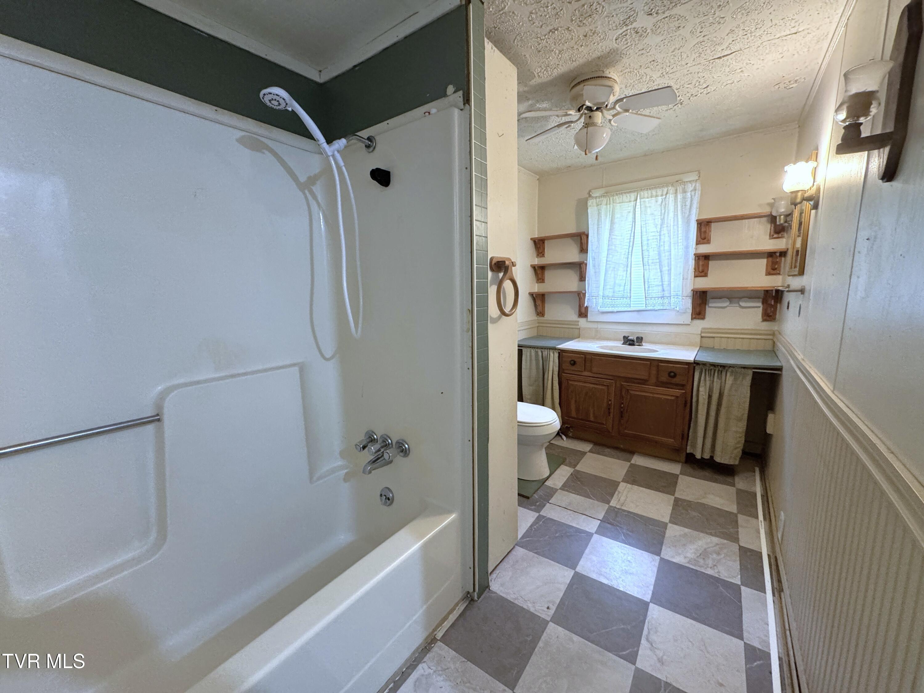 142 Sheryl Turner Road Big Stone Gap, VA 24219 - Photo 35 of 42 BATHROOM