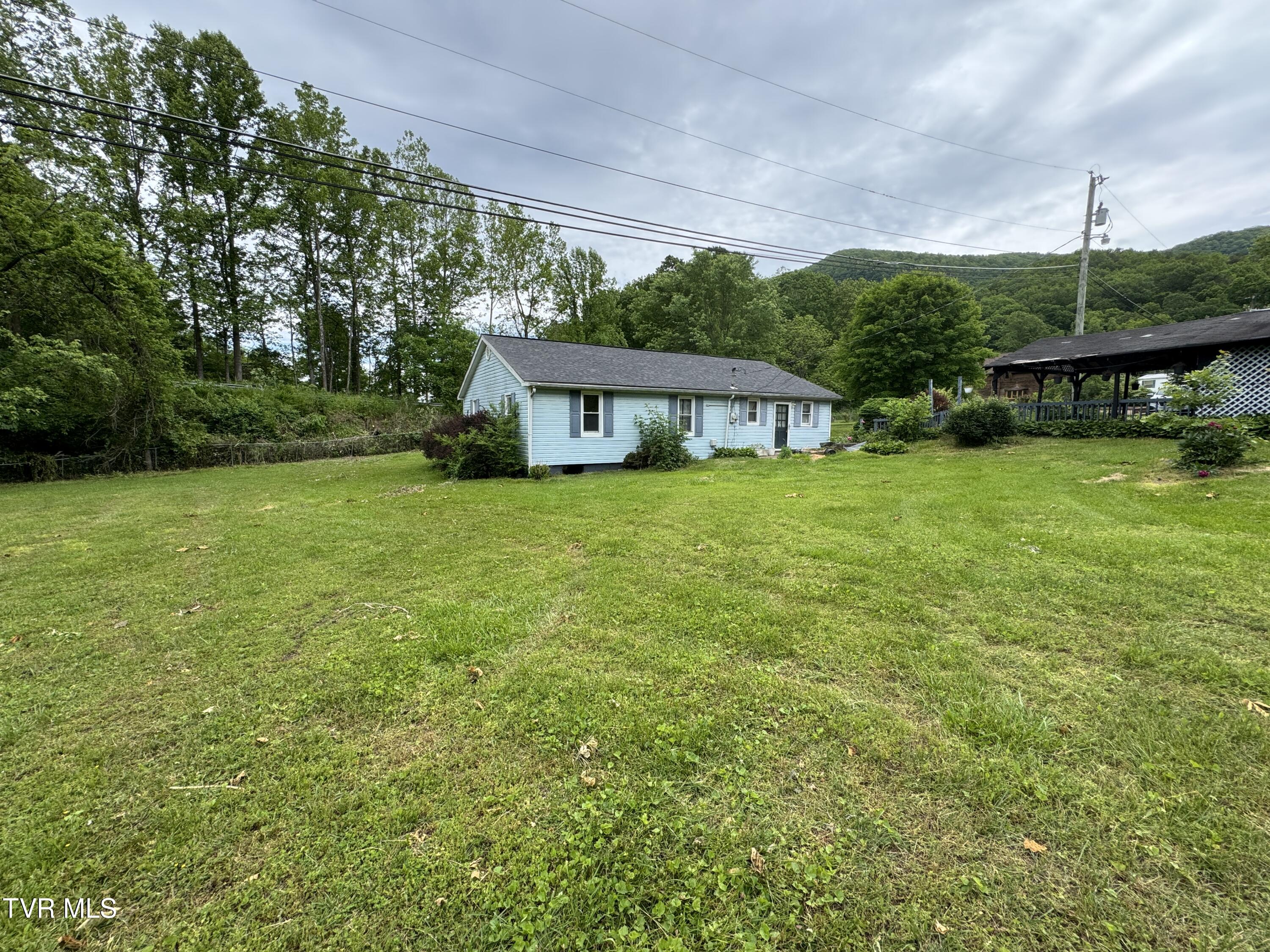 142 Sheryl Turner Road Big Stone Gap, VA 24219 - Photo 7 of 42 REAR VIEW WITH LOT
