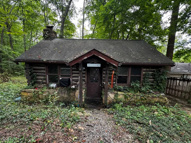 $129,000 | 262 Hoover Drive, Nineveh, IN 46164