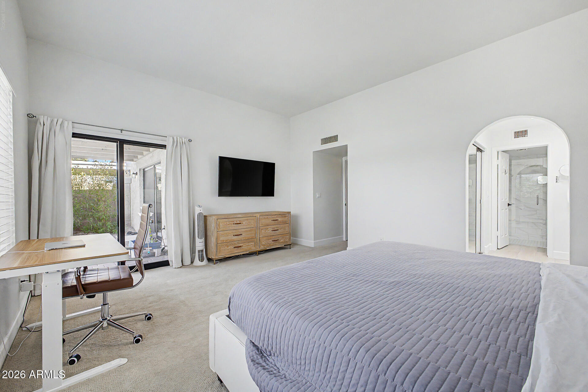 7972 East Cactus Wren Road Scottsdale, AZ 85250 - Photo 15 of 45 Primary Bedroom