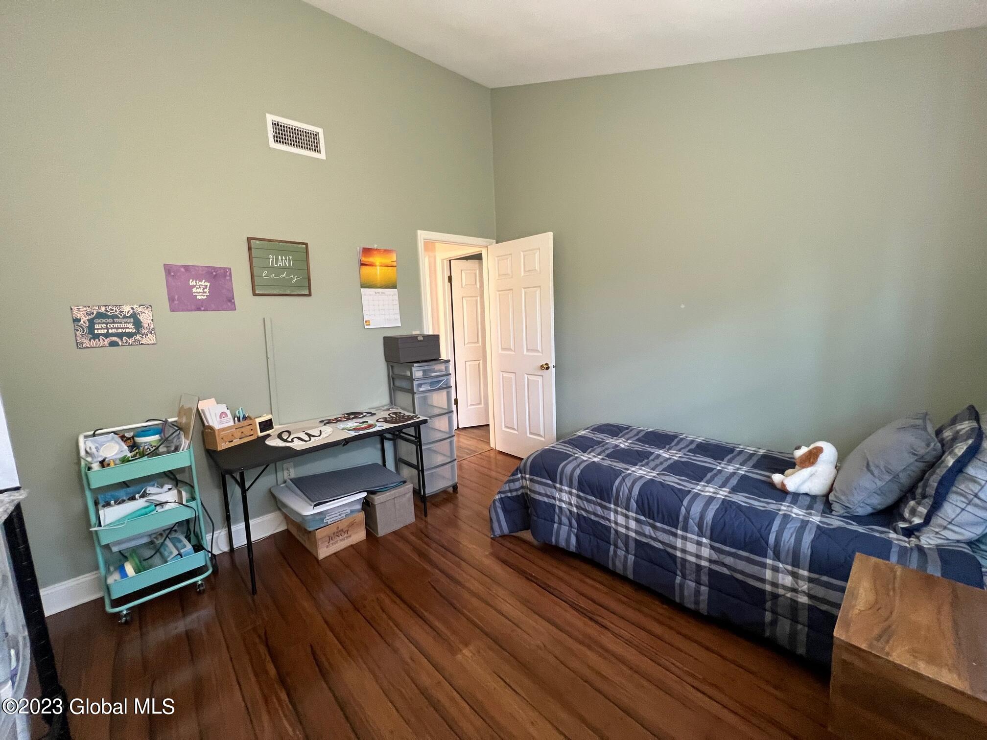 111 Stone Ridge Court, Unit RIGHT SIDE Guilderland, NY 12009 - Photo 18 of 38 IMG_6203